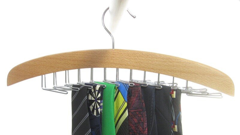 Krawattenhalter  aufklappbar für 24 Krawatten